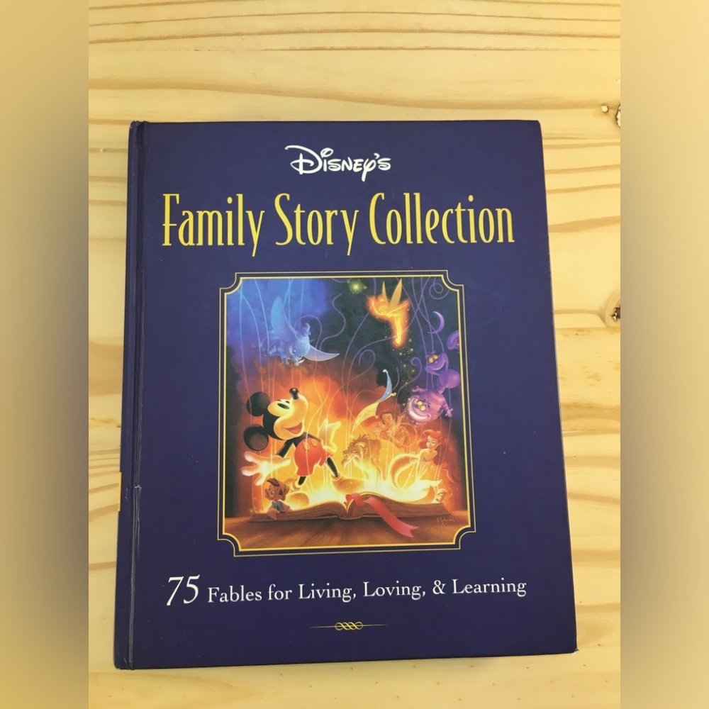 Disney's Family Storybook Collection: 75 Fables for Living, Loving, and Learning